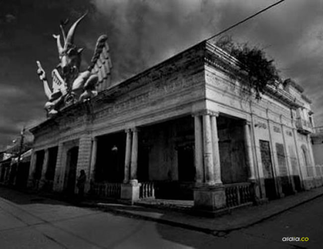 La casa del diablo está ubicada en la esquina de la antigua calle Valledupar con el callejón Bucaramanga, calle 15 carrera 13 | Demis Pinedo 
