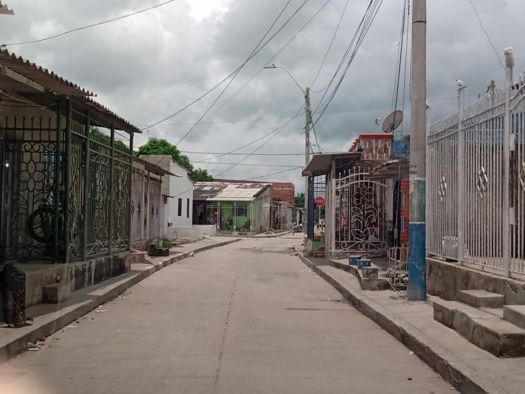 En esta calle del barrio Santo Domingo se produjo el ataque a bala.