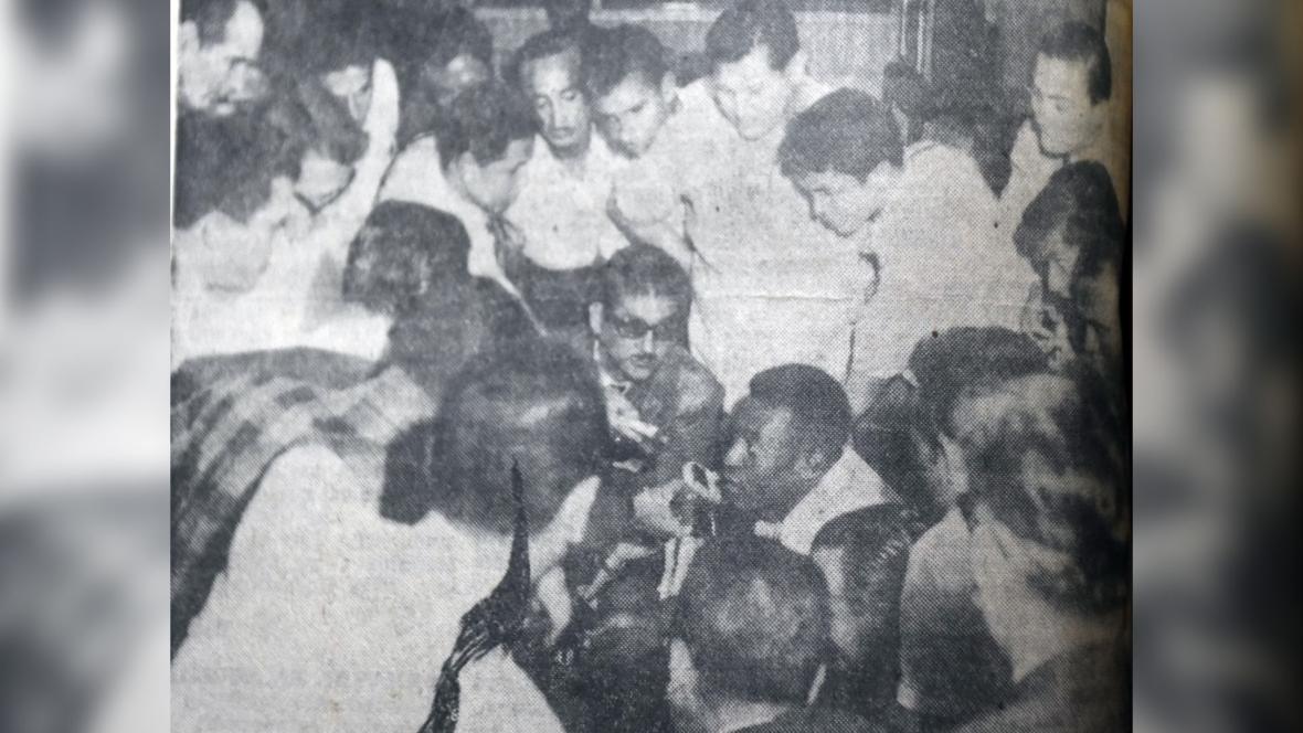 Pelé en conferencia de presa en Barranquilla. 