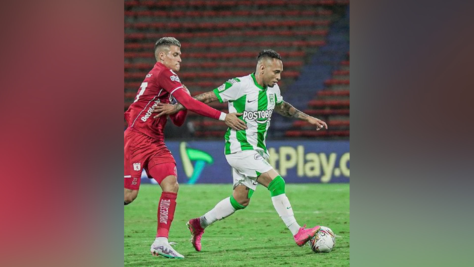 Jarlan Barrera en la disputa de un partido por Copa Libertadores