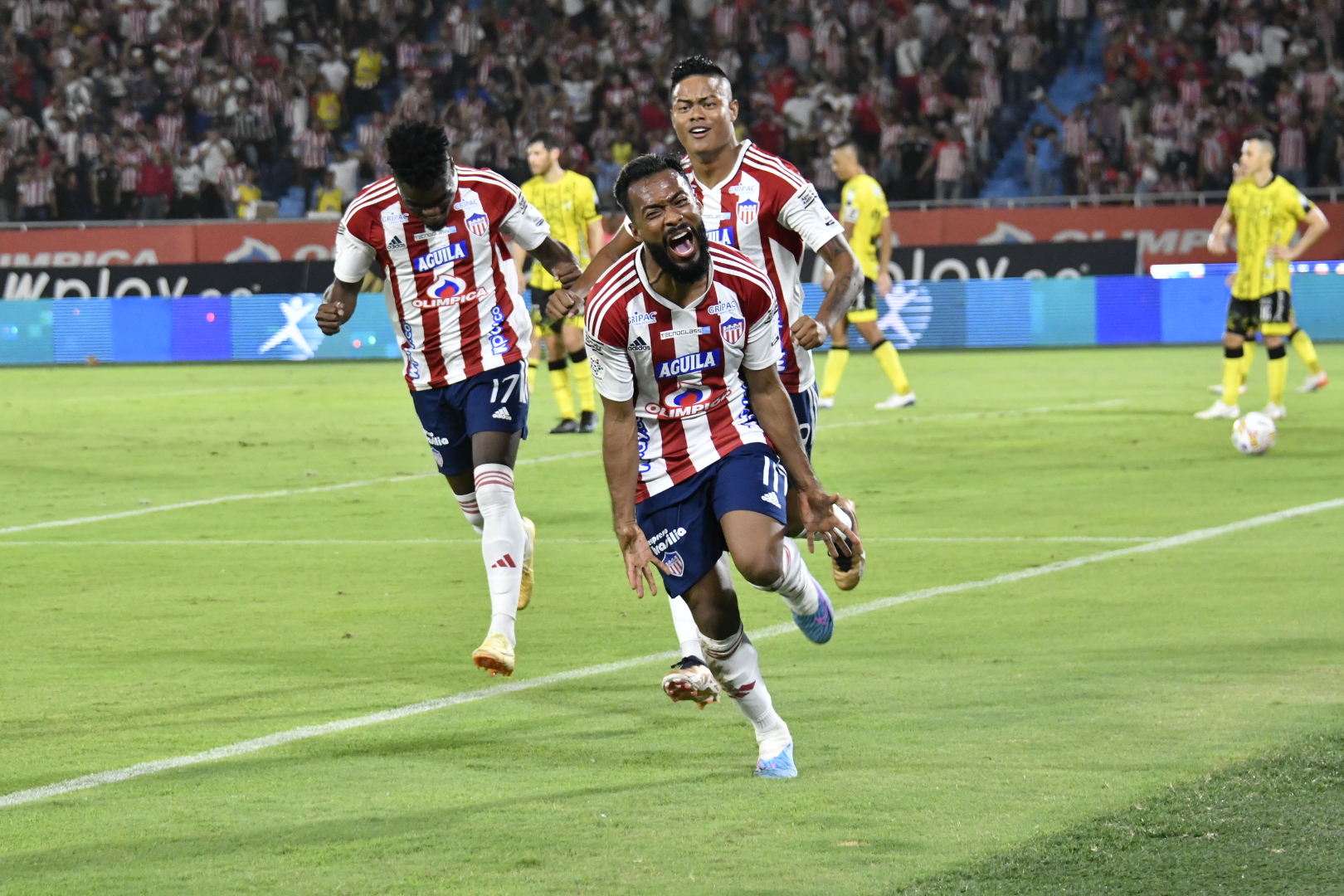 Luis 'Cariaco' González celebra el gol que le dio el triunfo a Junior en su partido por el primer semestre