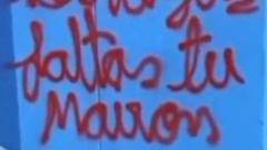 "Faltas tú Mairon", se lee en el graffiti