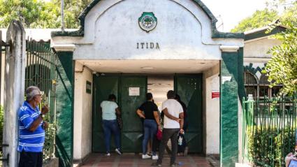 Puerta de ingreso al colegio Itida, ubicado en Soledad, Atlántico